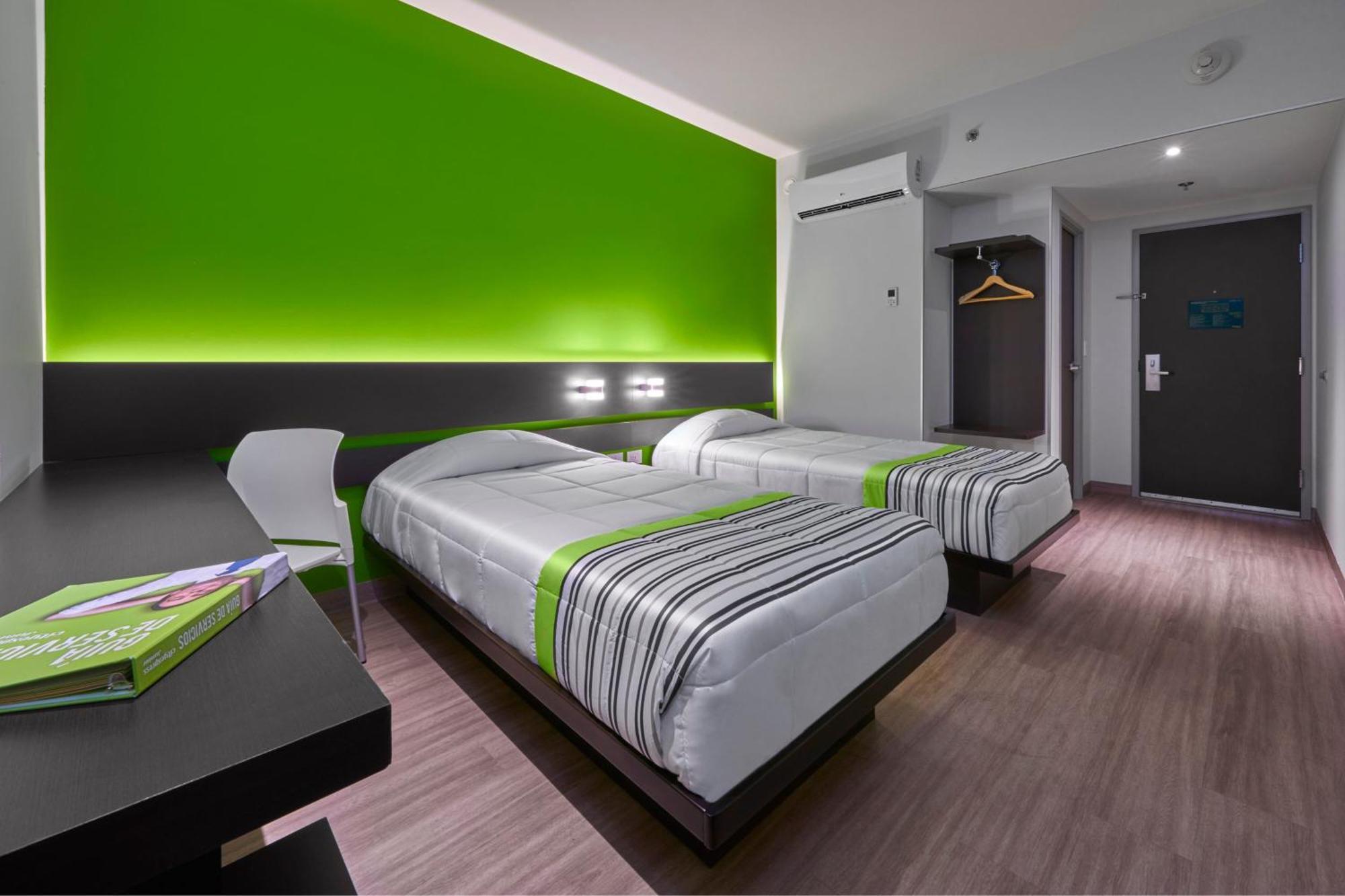 City Express Junior By Marriott Toluca Zona Industrial Εξωτερικό φωτογραφία
